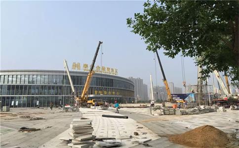 安装地板龙骨支撑器附件要注意